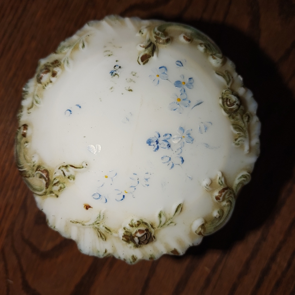Vintage Milk Glass Vanity Dish - Picture 4 of 8